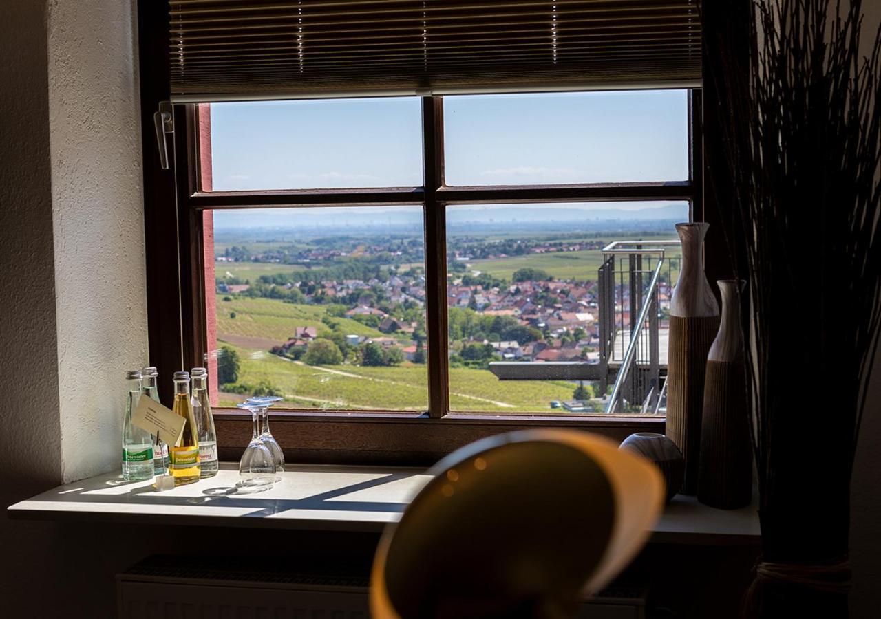 Hotel Zum Burggraf Neuleiningen Eksteriør billede